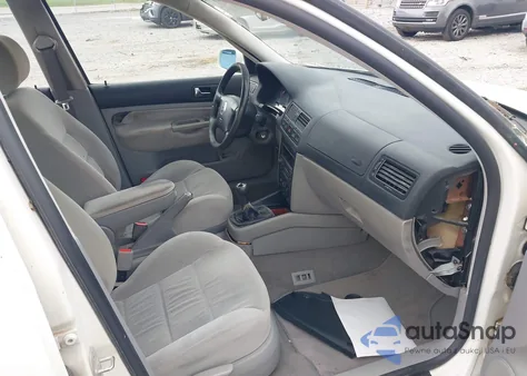 2001 Volkswagen Jetta Gls 1.8L Turbo из США, поврежденный, VIN 3VWSC29M71M053842